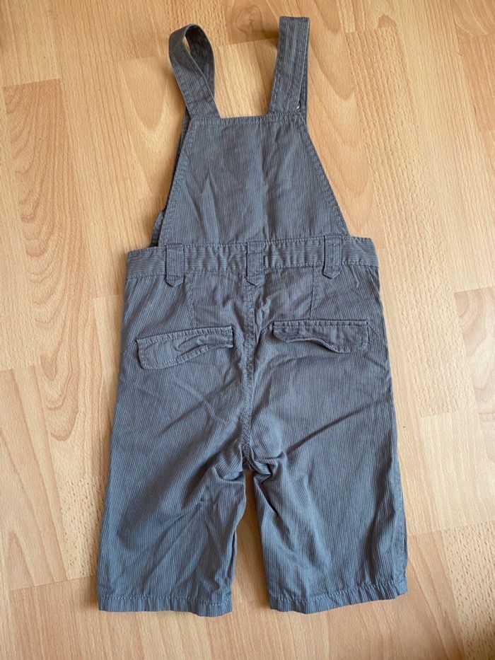 Jolie salopette légère grise à rayures T. 24 mois/86 cm comme neuve - photo numéro 2