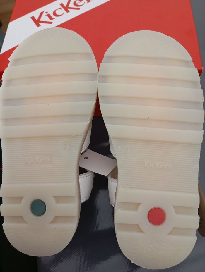 Kickers neuves pour fille en taille 23 - photo numéro 6
