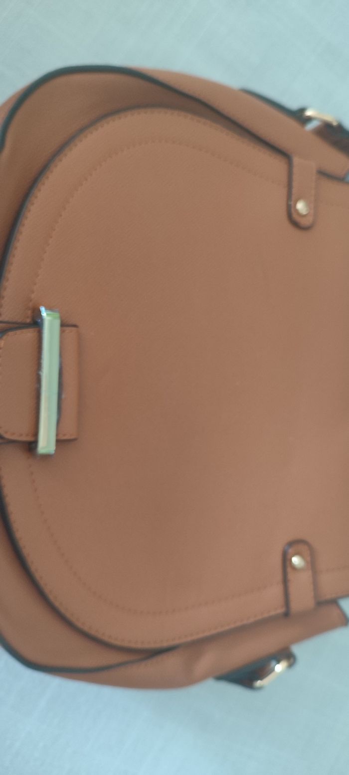 sac cuir benetton neuf - photo numéro 7