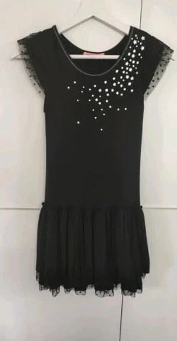 Robe noire effet superposition 10 ans