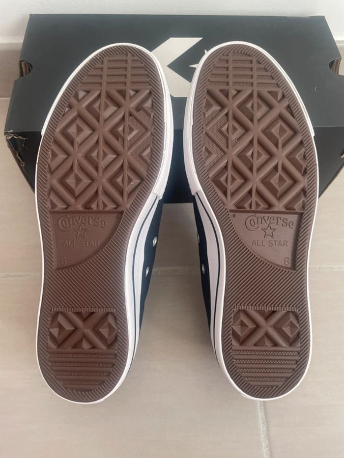 Converse basse noire Platerforme - photo numéro 3