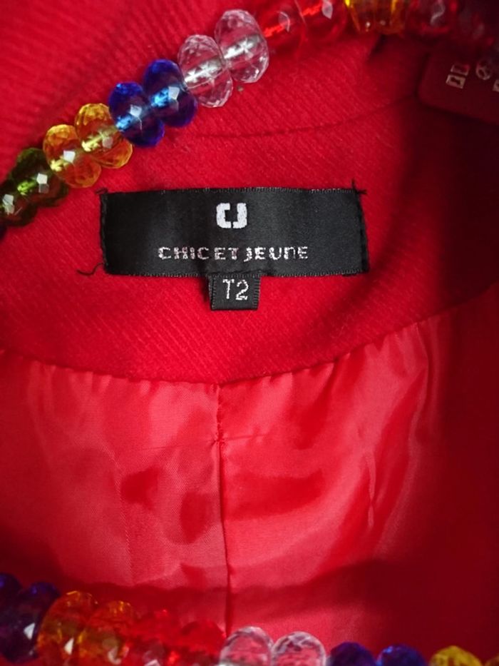 Manteau rouge - photo numéro 4