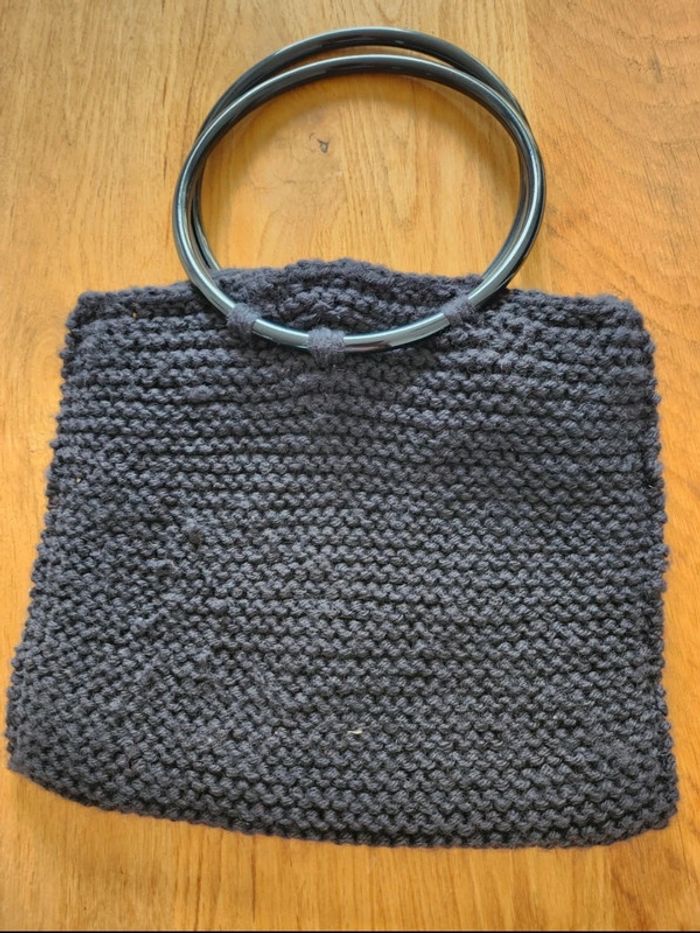 Sac noir laine anse ronde broche fait main - photo numéro 5
