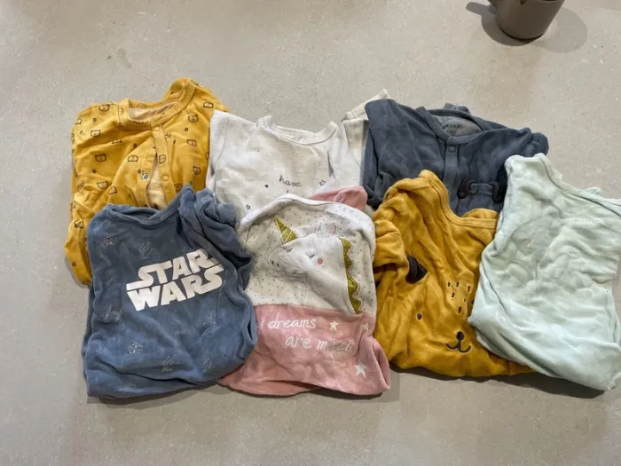 Lot 7 pyjamas velours 6 mois