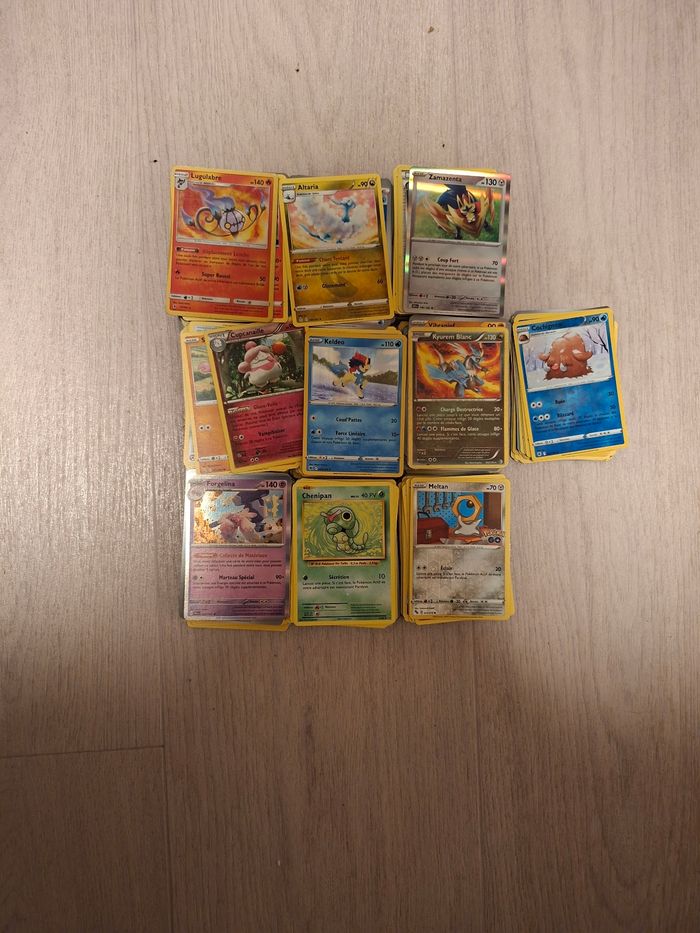 Lot 500 cartes pokemon tout types, états, années et séries