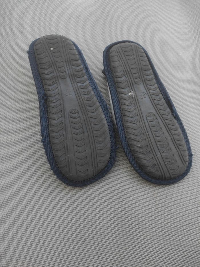 Chaussons t 32 - photo numéro 3