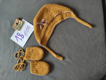 Ensemble bonnet péruvien et moufles