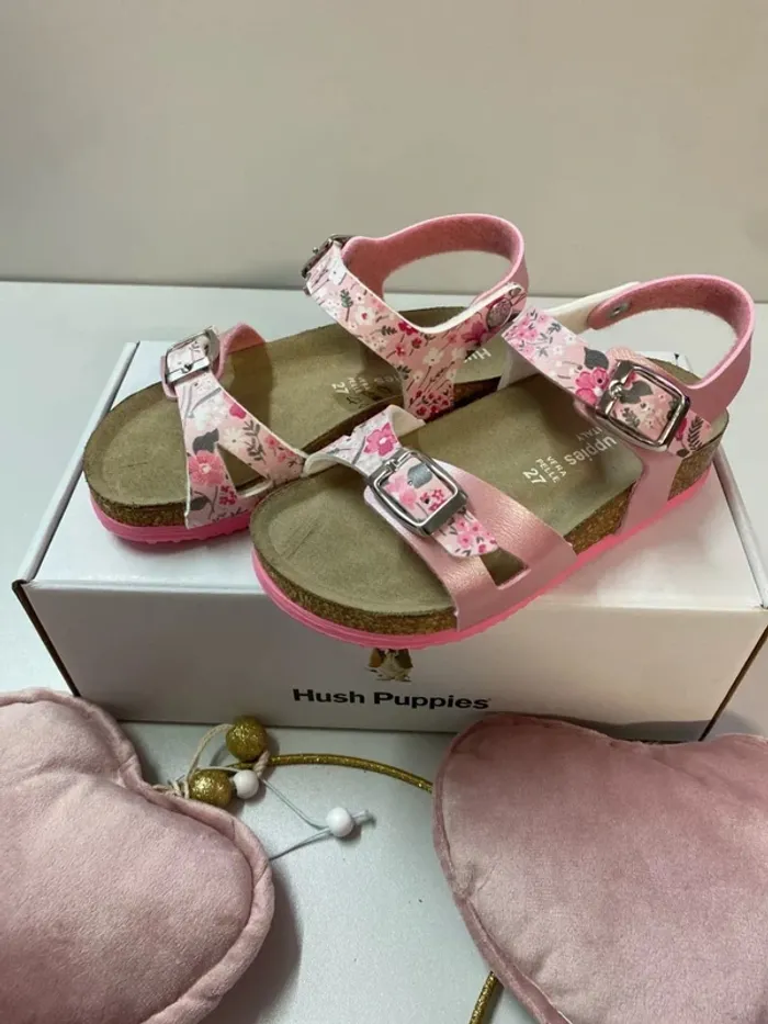 Sandales fleuries fille (neuf) - Taille 27 - photo numéro 3