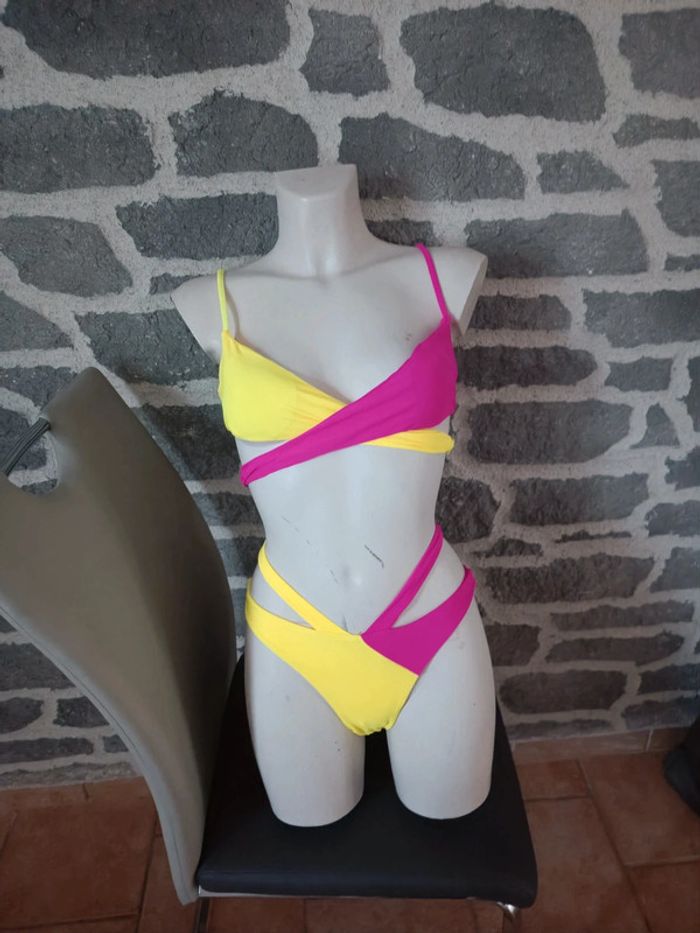 Bikini neuf rose jaune fluo maillot de bain deux pièces