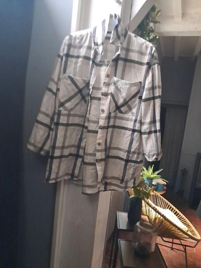 Chemise Kiabi taille s - photo numéro 2