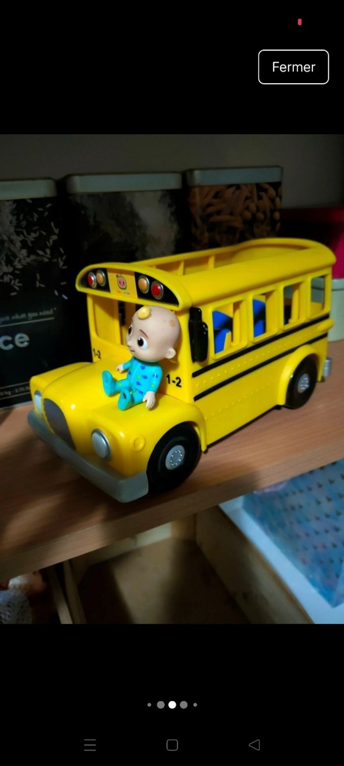 Bus cocomelon version originale ( anglais)