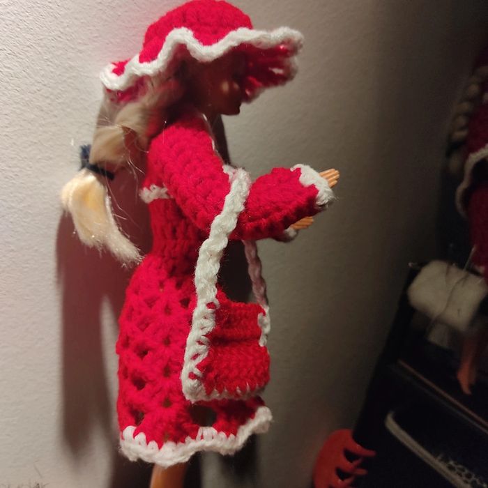 Vêtements pour Barbie 3 € - photo numéro 7