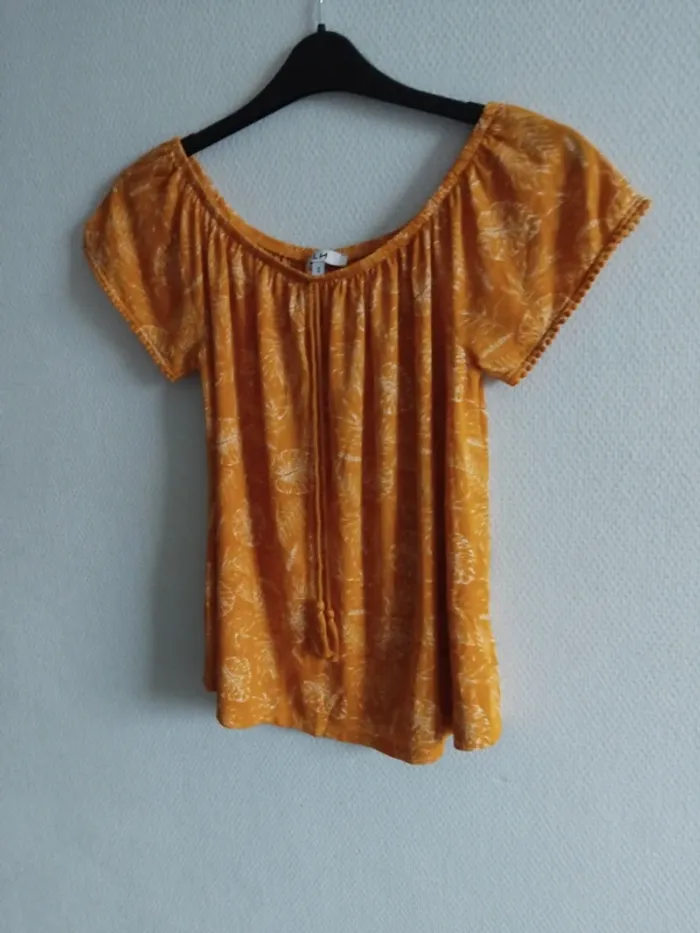 Haut taille S - photo numéro 2