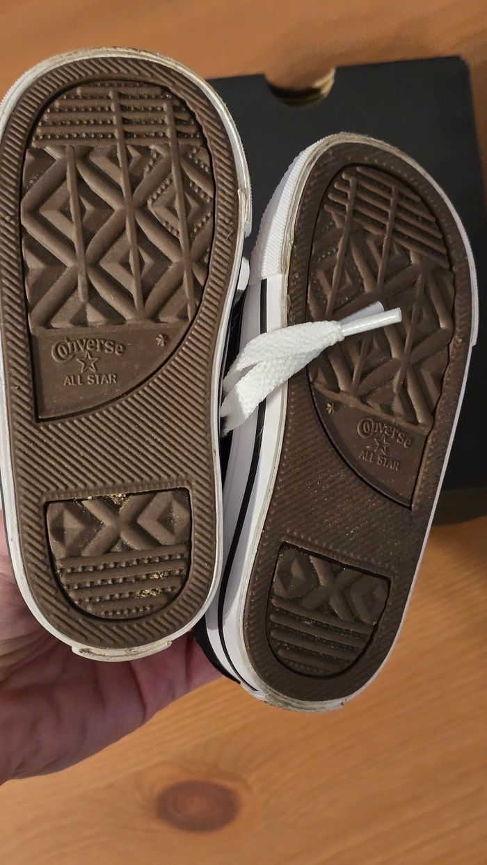 🤩superbes  Baskets CONVERSES ALL STAR  Pointure 22 unisex (mises 1h)!!🥰🤩 - photo numéro 5