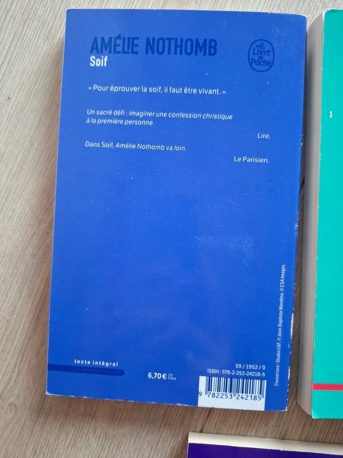 Lot de 3 livres de Amélie Nothomb en très bon état - photo numéro 2
