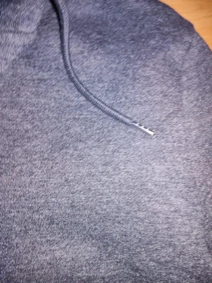 Veste a capuche taille s - photo numéro 3