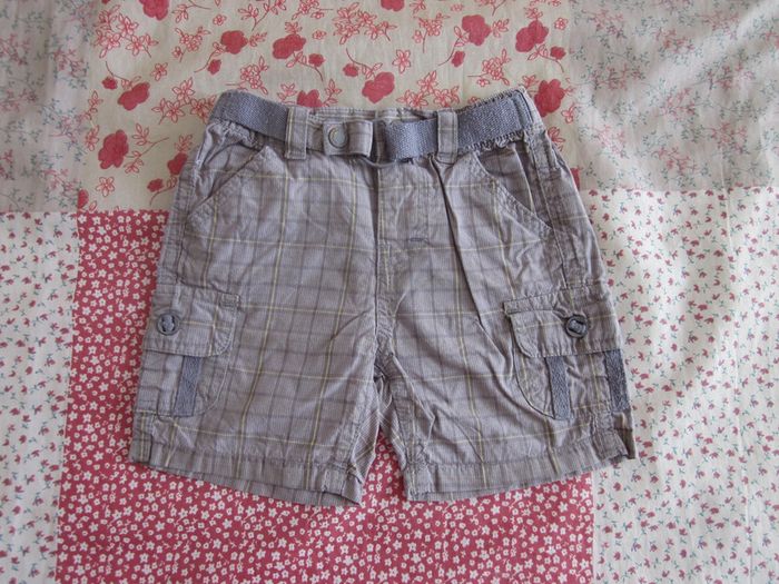 Bermuda toile à carreaux 9 mois