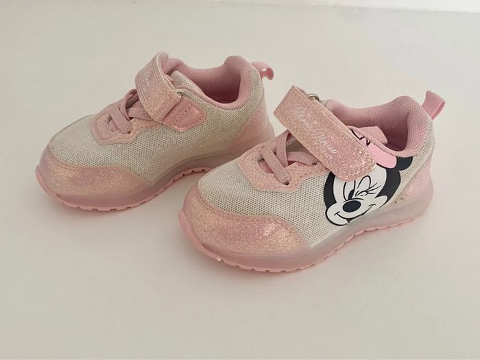 Baskets Minnie clignotantes TBE - photo numéro 5