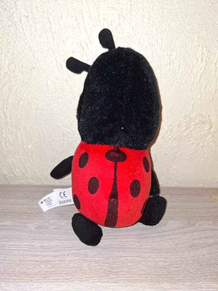 Peluche coccinelle - photo numéro 2