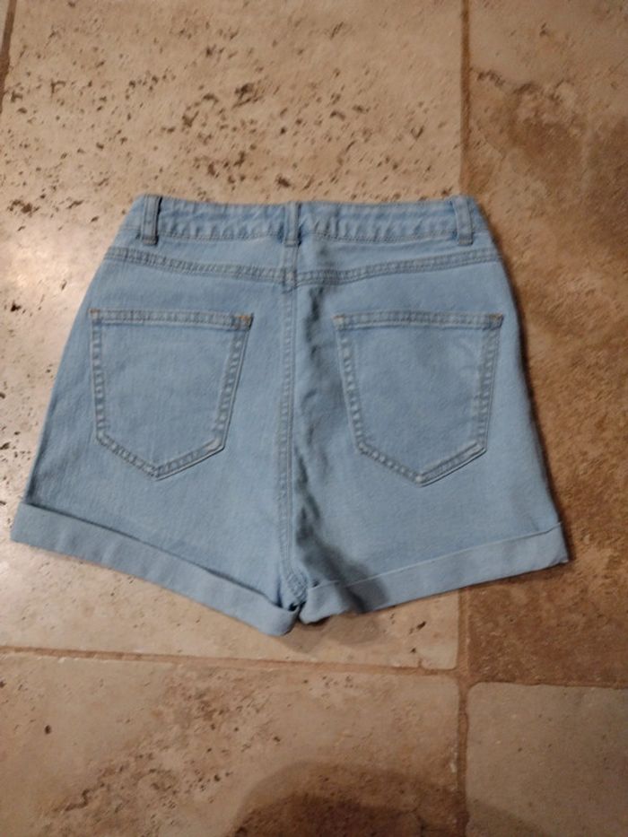 Short en jean en 32 - photo numéro 3