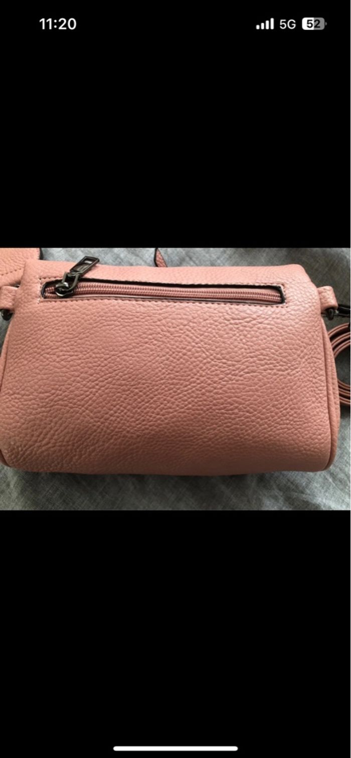 Sac a bandoulière rose - photo numéro 2