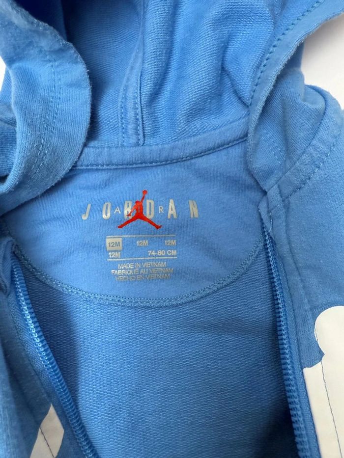 Combinaison Jordan baby garçon bleue taille 12 mois parfait état - photo numéro 4