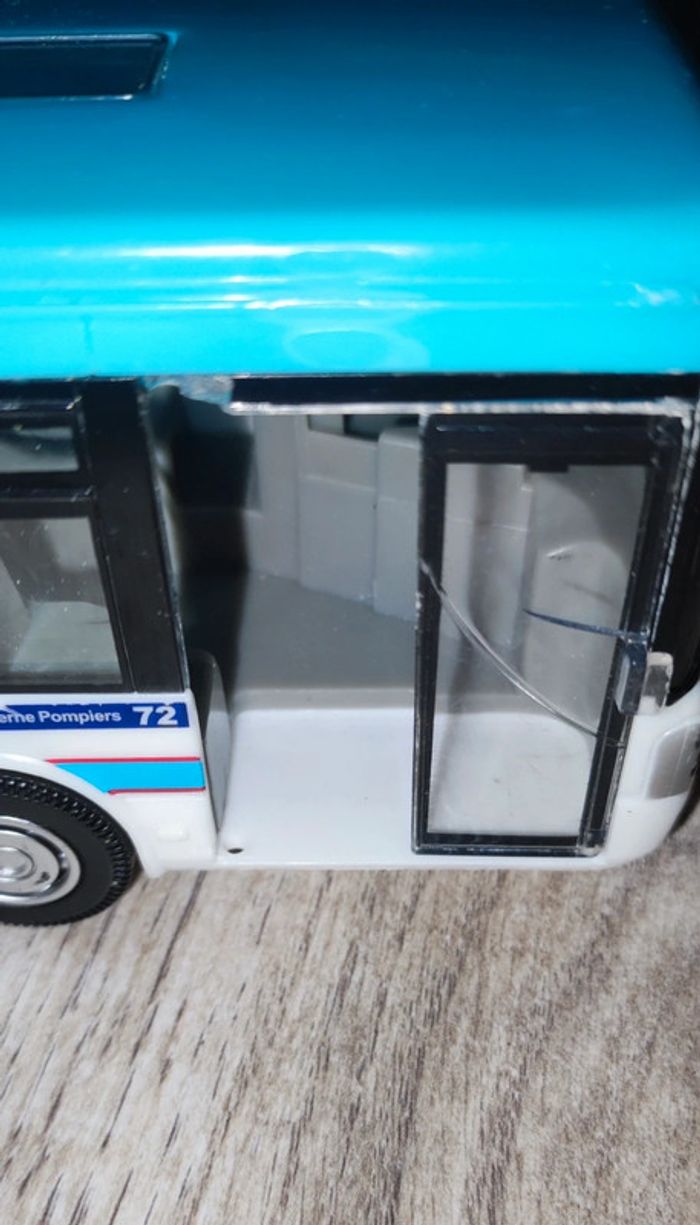 Jouet bus - photo numéro 4