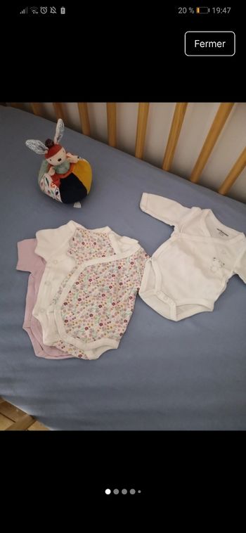 Lot de 4 bodies naissance