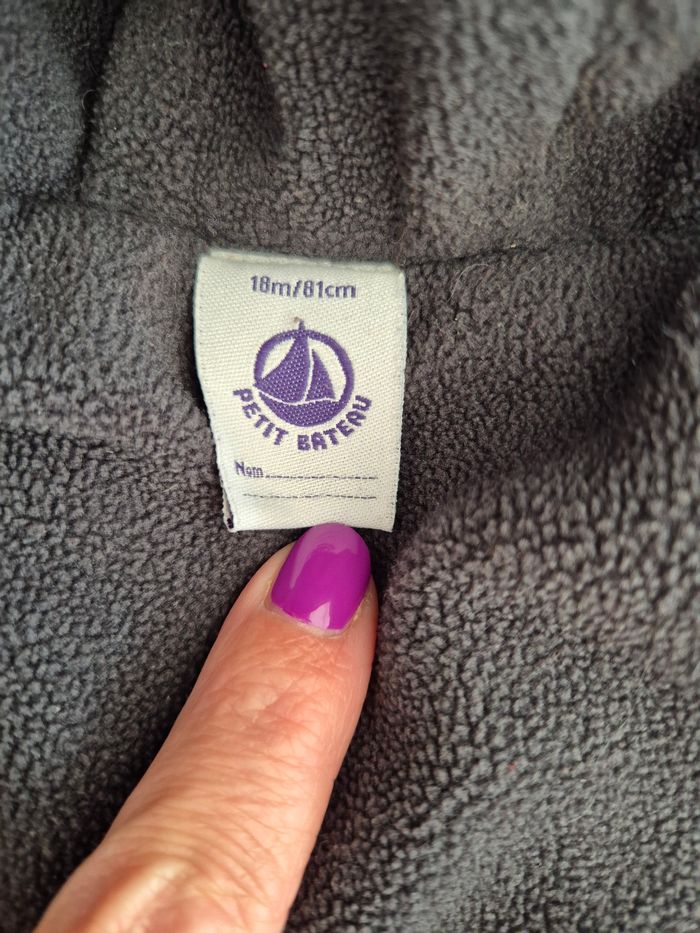 Doudoune rouge et chaude 18 mois Petit Bateau très bon état - photo numéro 4