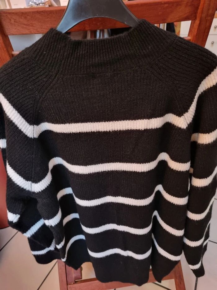 Pull d'allaitement neuf taille 42/44 - photo numéro 5