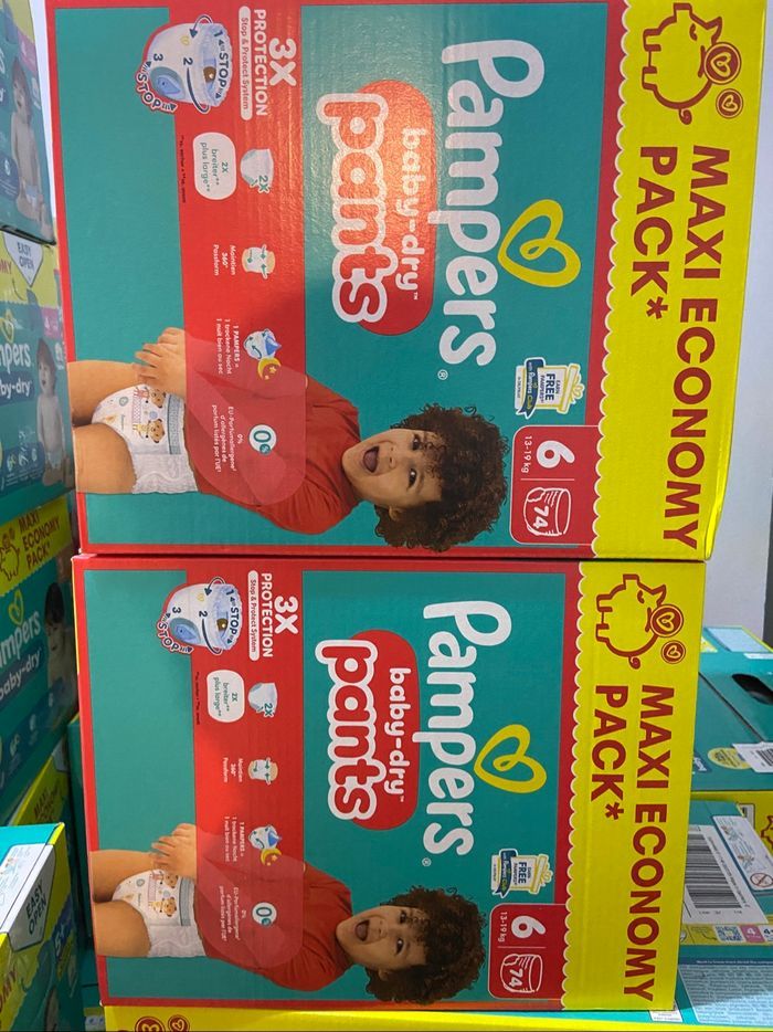 2 cartons de couches Pampers pants taille 6