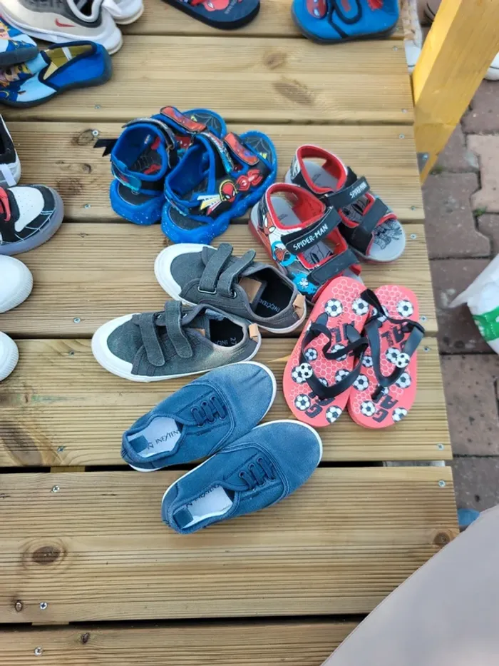 Lot de chaussures garçons