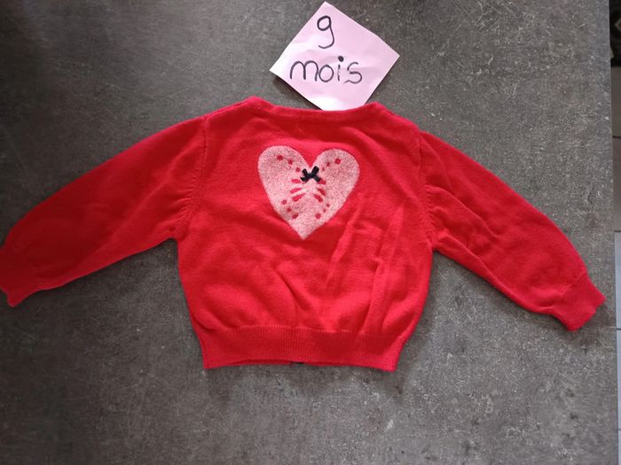 Gilet rouge coeur 9 mois