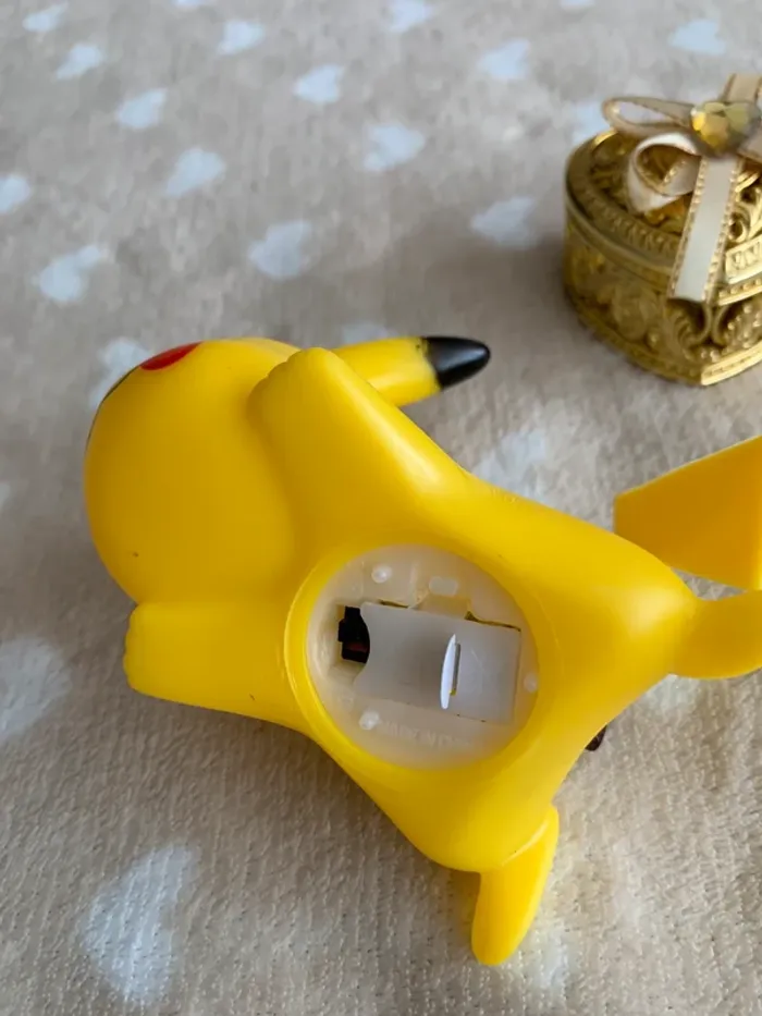 lampe Pikachu veilleuse piles incluses - photo numéro 7