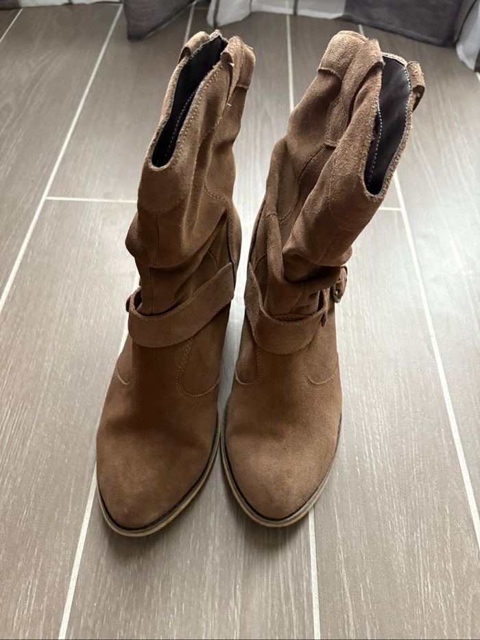 Bottines taupe à talons - photo numéro 4