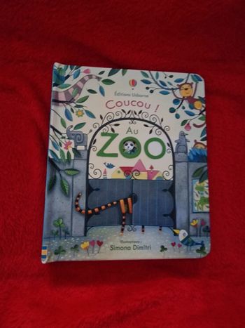 Livre coucou au zoo