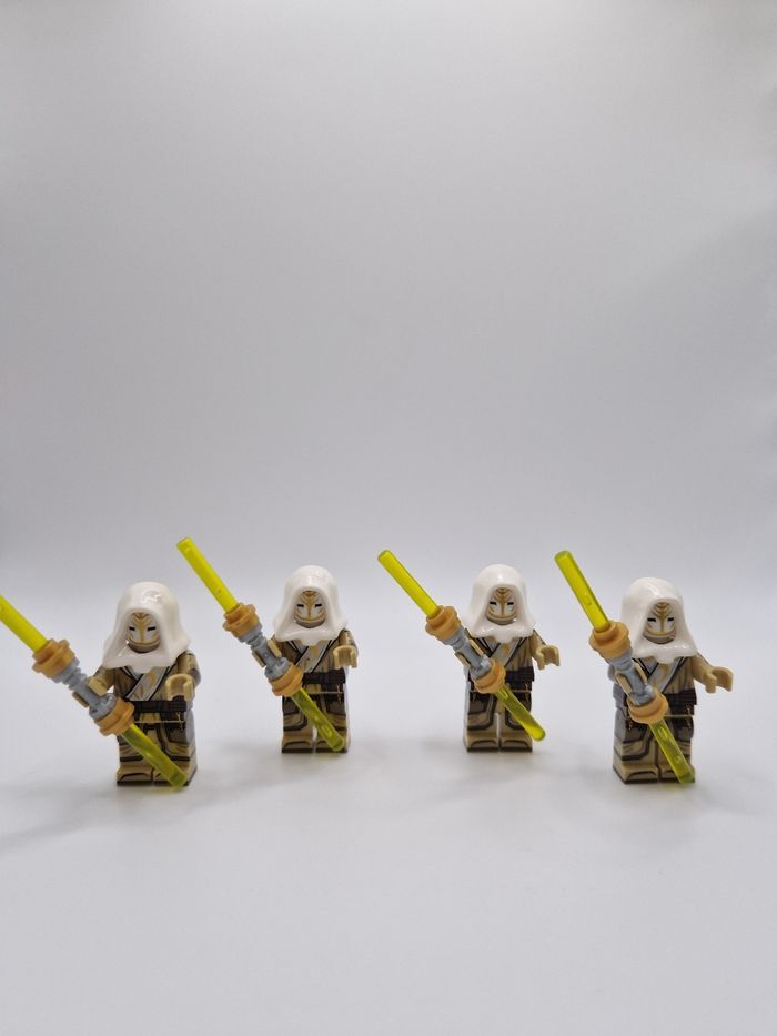 Figurines type lego 4 gardes du temple jedi star wars