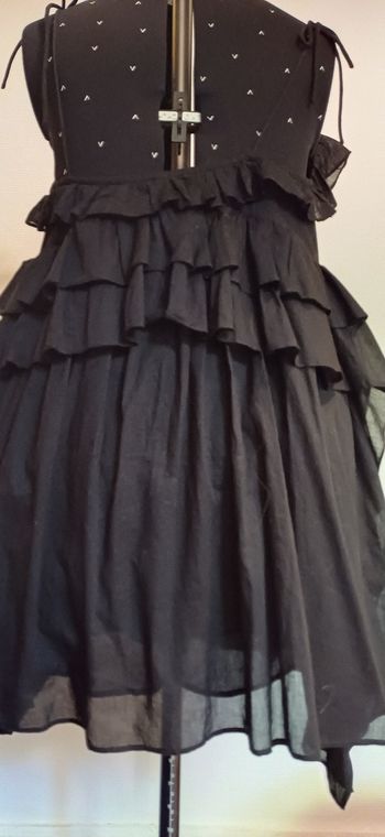 ROBE NOIR