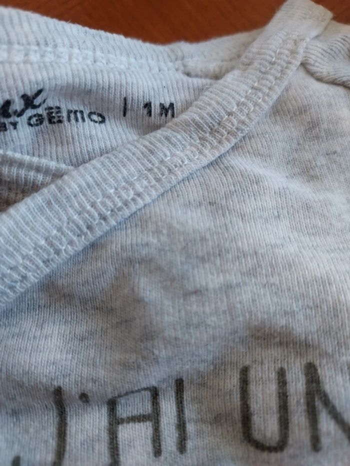 Lot bodies bébé 1 mois - photo numéro 6