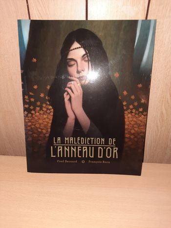La Malédiction de l'Anneau d'Or