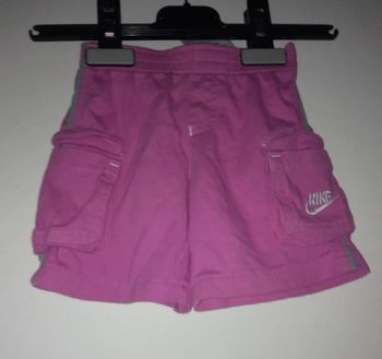 Short nike taille 6/9 mois