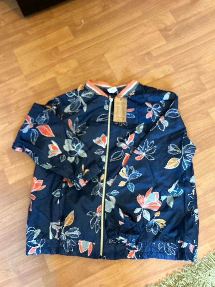 Petit blouson Damart taille L neuf et etiqueté