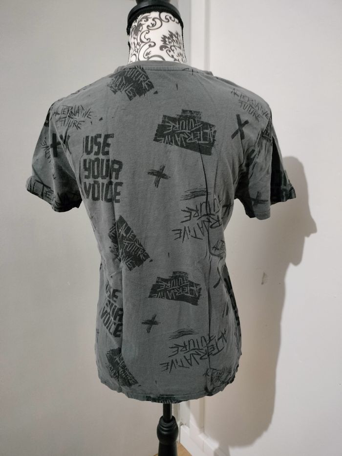 T-shirt manches courtes grunge Kiabi T.S ou 16 ans - photo numéro 4