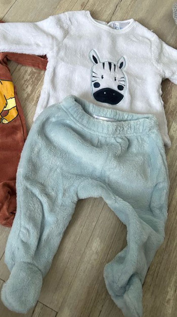 Lot Vêtement bébé 3 mois - photo numéro 6