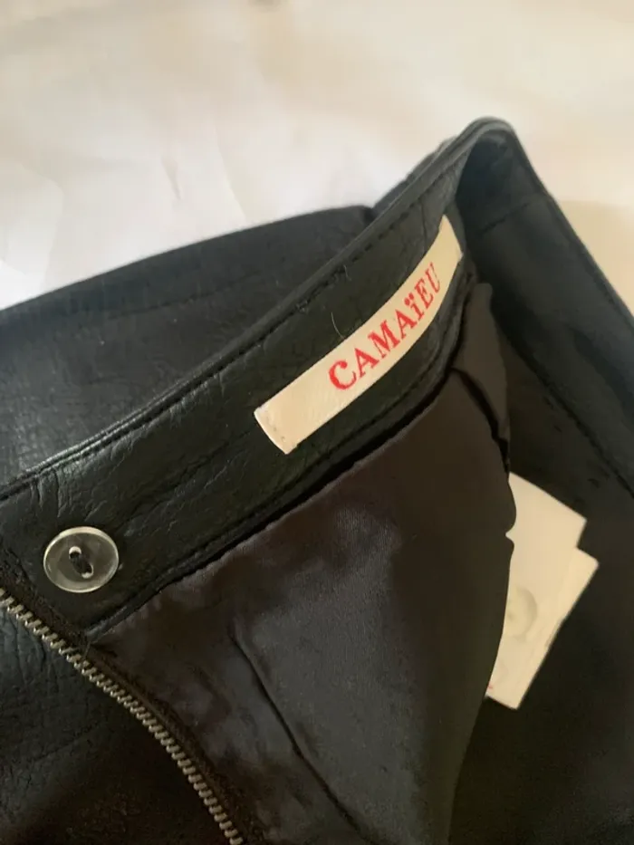 Jupe camaïeu simili cuir taille 38 motif fleurs - photo numéro 7