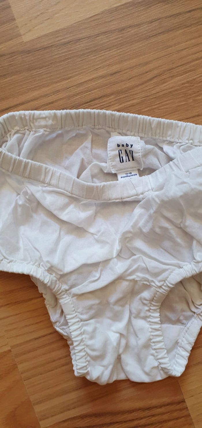 Robe baby Gap et sa culotte 12 18 mois - photo numéro 3