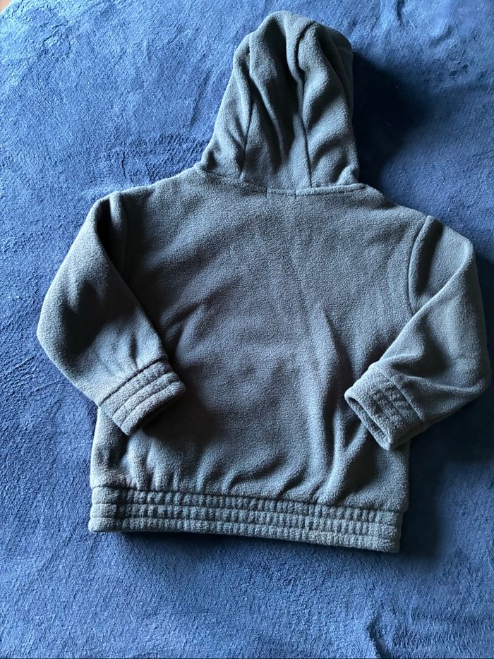 Sweat polaire neuf 4 ans - photo numéro 2