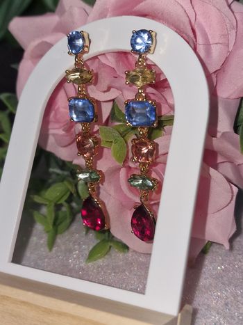 Boucles d’oreilles pendentif incrustées cristaux