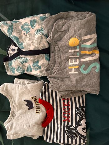 Lot 4 pyjamas légé 3 mois