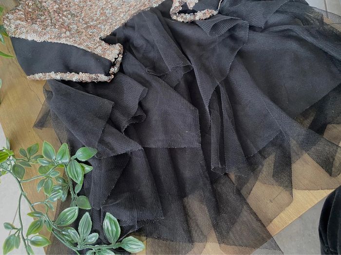 Robe festive taille 6 ans - photo numéro 3